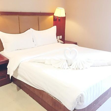 Dansavanh Vientiane Hotel Esterno foto